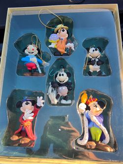 Disney Mickey Through the Years Christmas Collection – 6-Piece Storybook Ornament Set