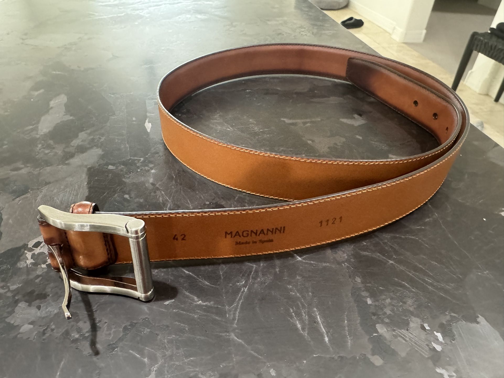 Magnanni Men’s Brown Leather Belt