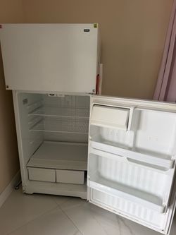 Free refrigerator (working)