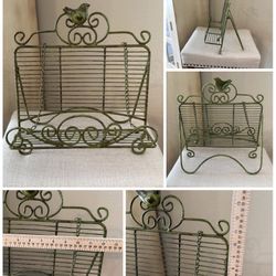 Metal Cookbook Stand with Bird Detail