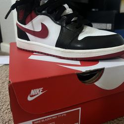 Air Jordan 1 Mid PS