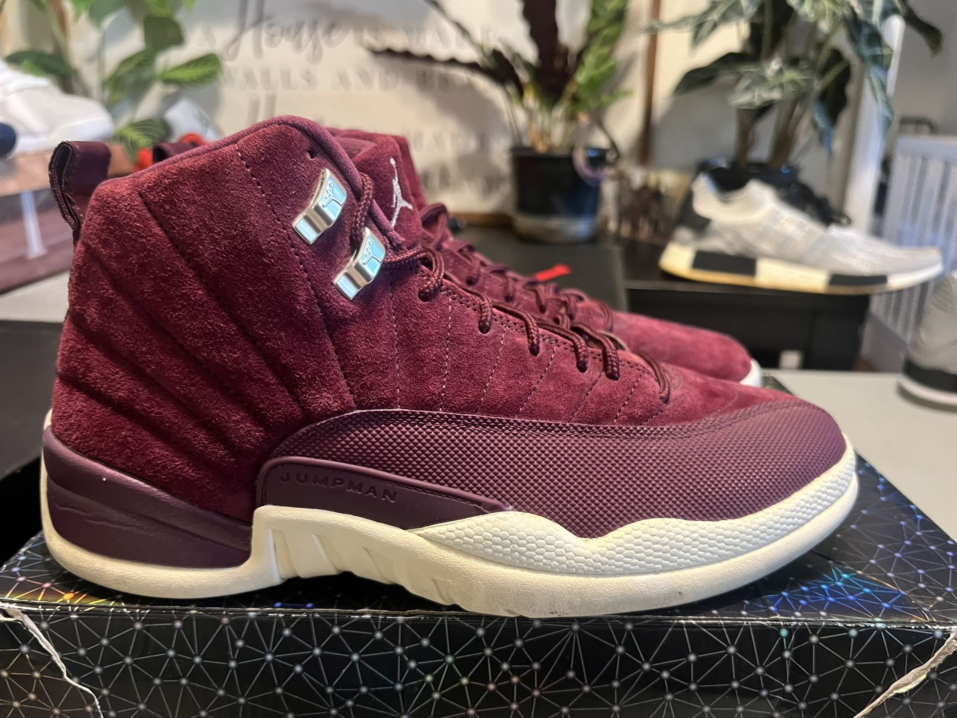 Jordan 12 Bordeaux 