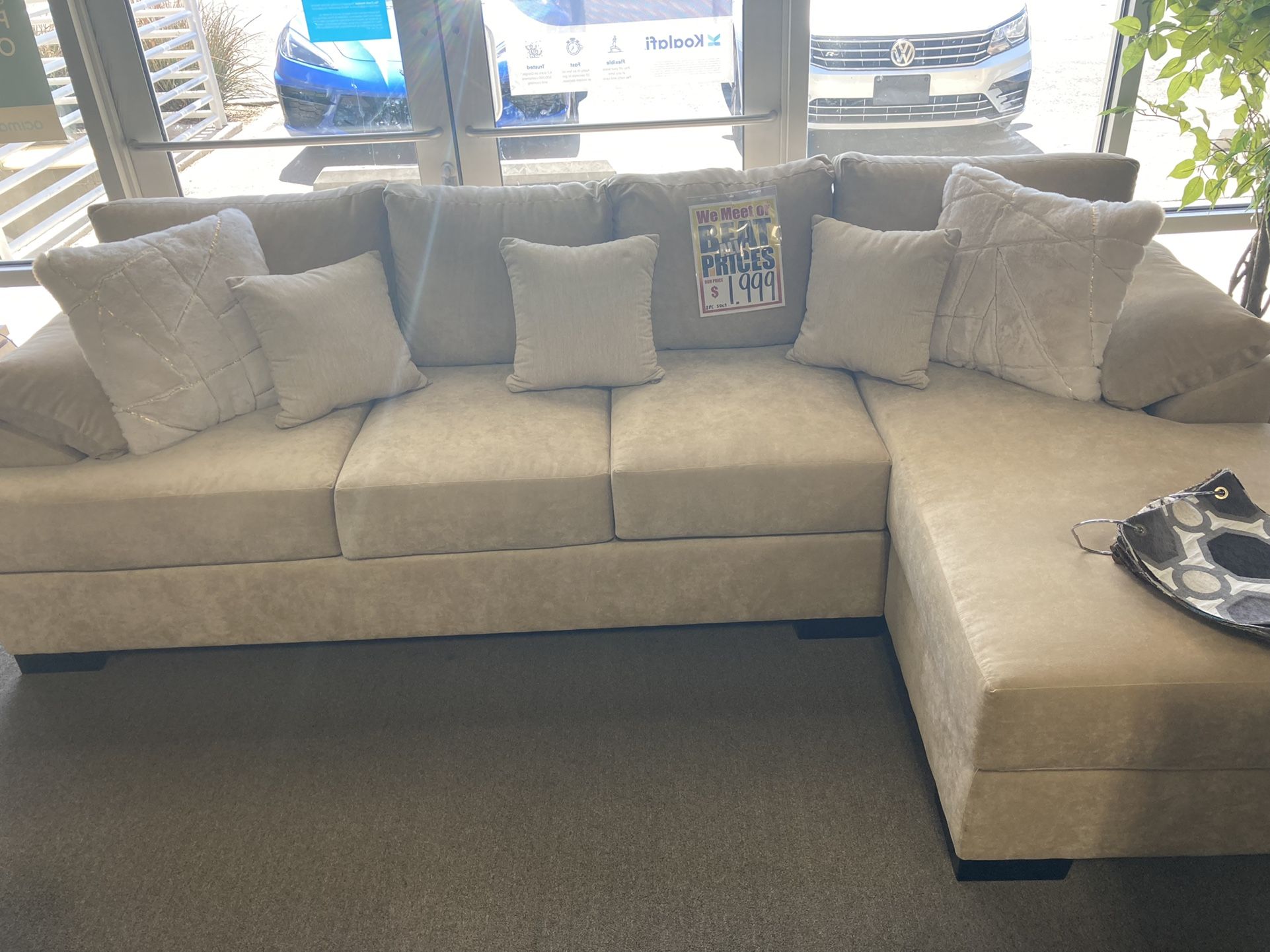 Gorgeous Sectional ✨,New Products : American Fashion Style Bags On Sale