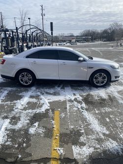 2013 Ford Taurus
