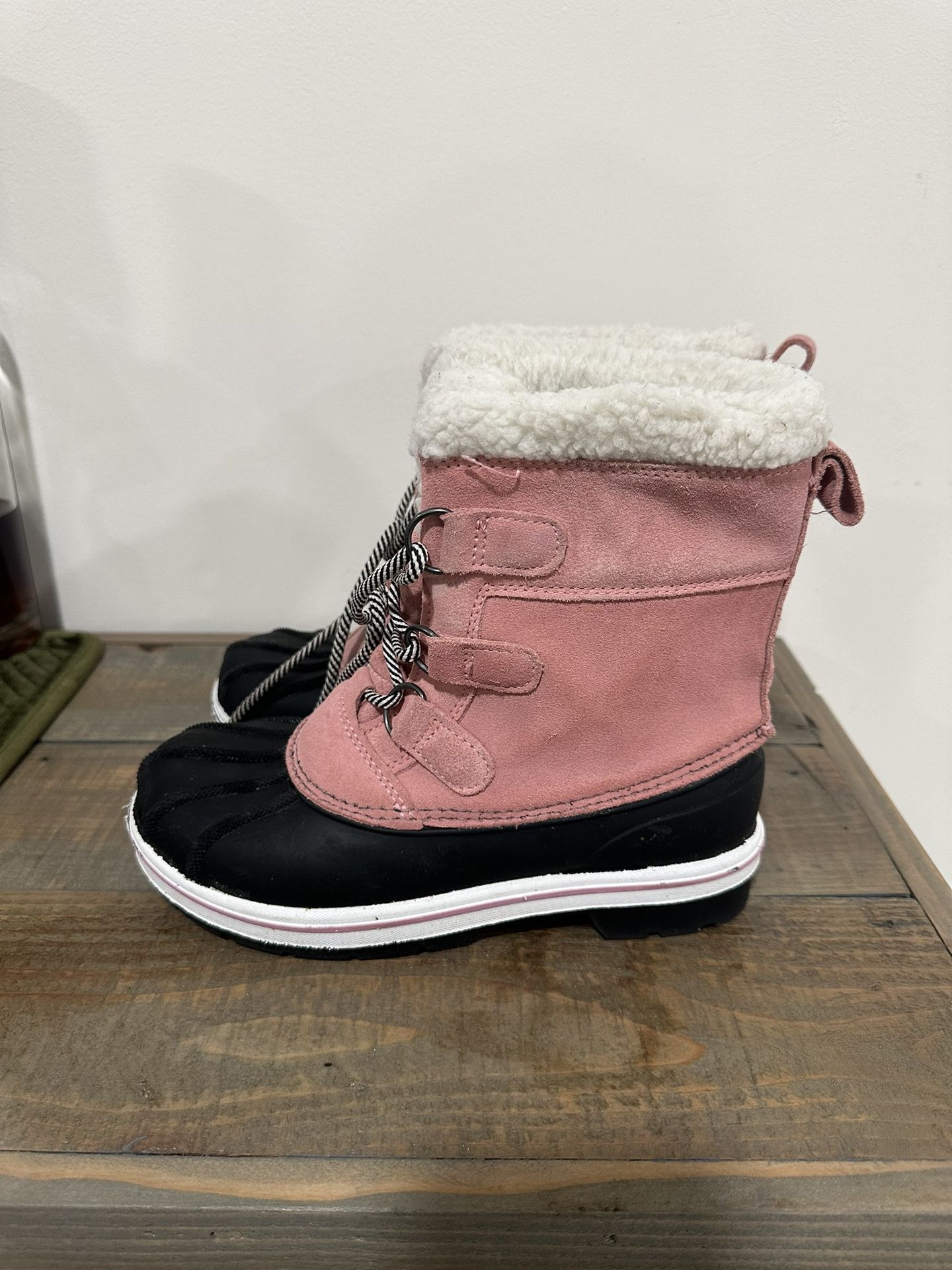Snow Boots Size 3!