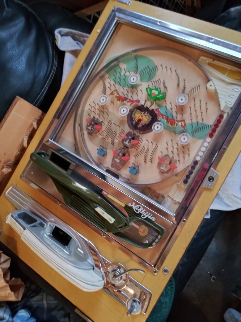 Old pinball machines. 100$ for both