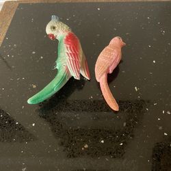 Vintage Early Plastic Parrot 4.5”& 5”