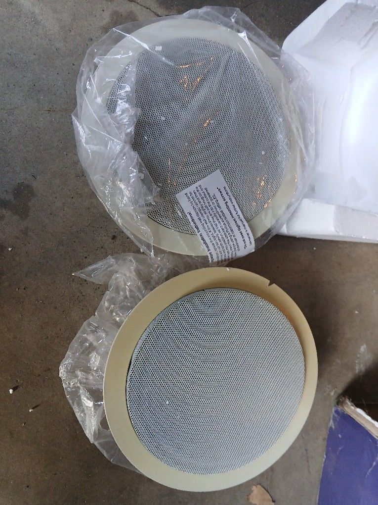 2 NEW POLK AUDIO RC 60I WALL SPEAKERS 