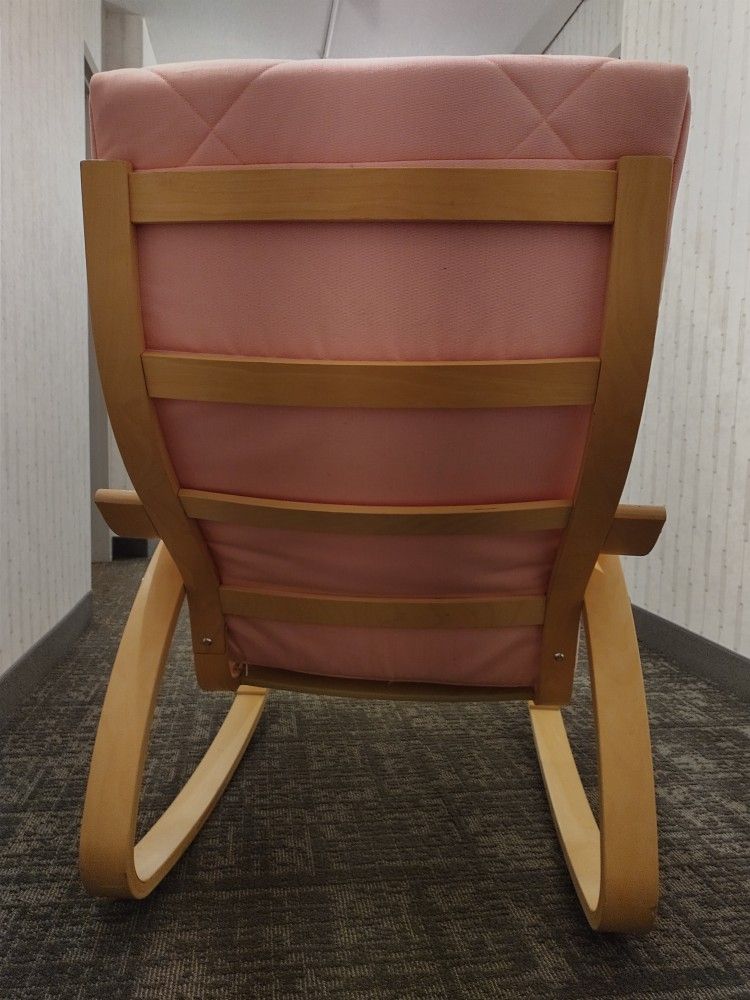 Rocking Chair 