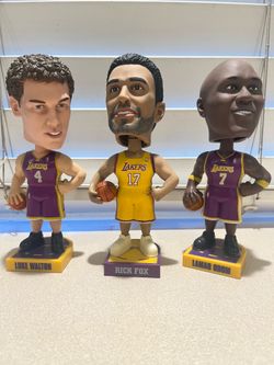 Lakers bobble heads