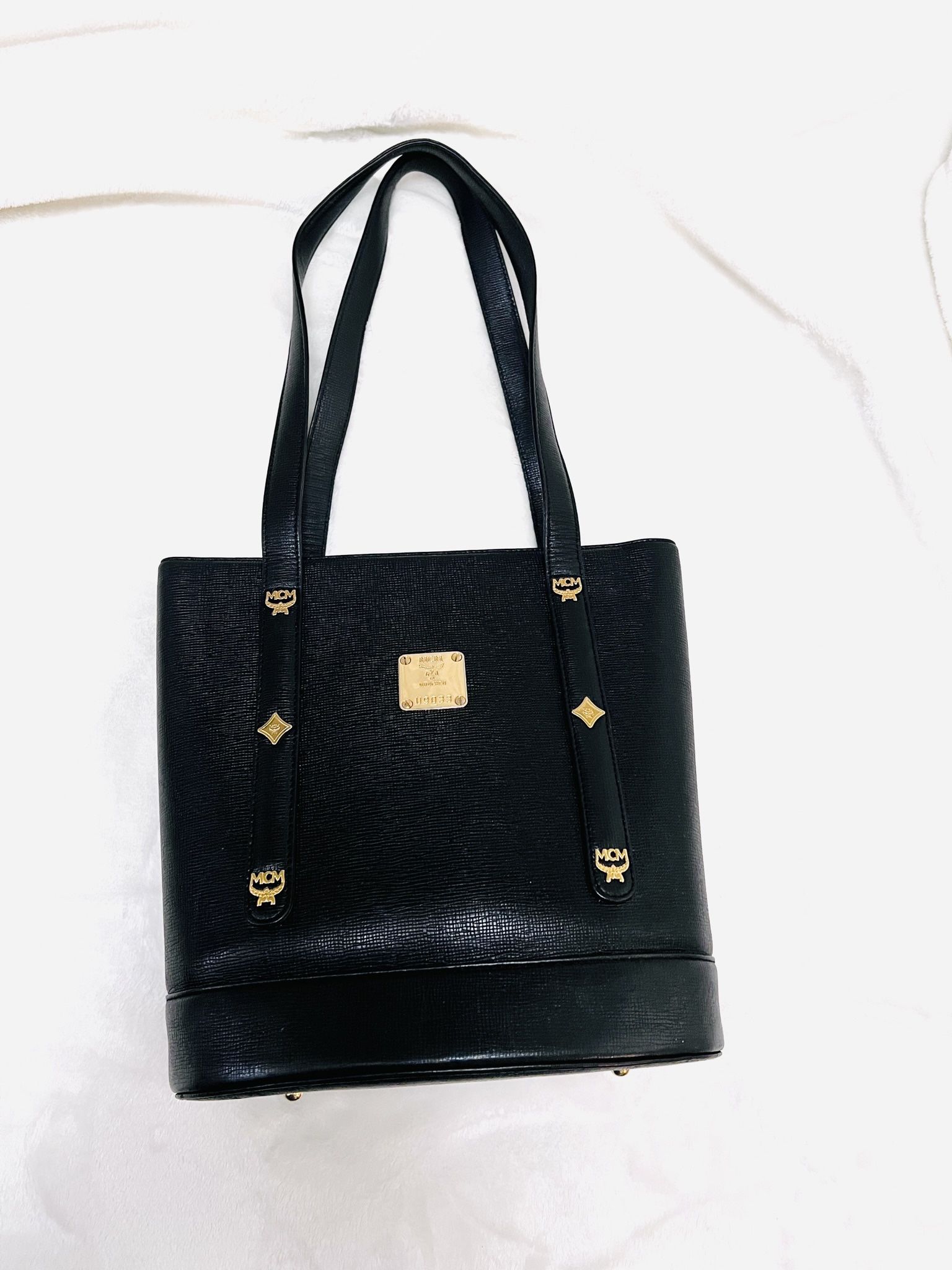 MCM, Tote