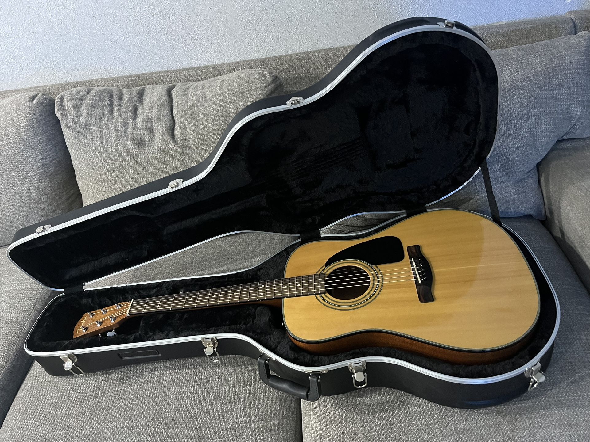 Fender In Great Condition 