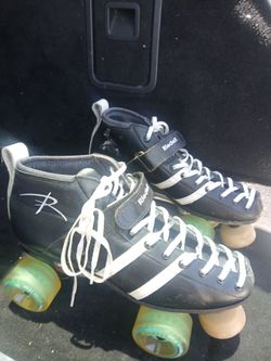 RIEDELL SKATES SIZE 9