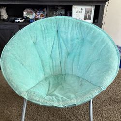 Plush chair 