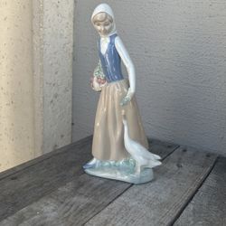 Lladro Figurine 