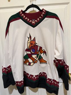 NHL CCM Vintage Phoenix Coyotes Hockey Jersey