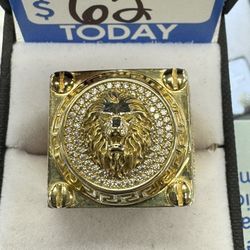 10k Gold Ring W/Lion  Cz
