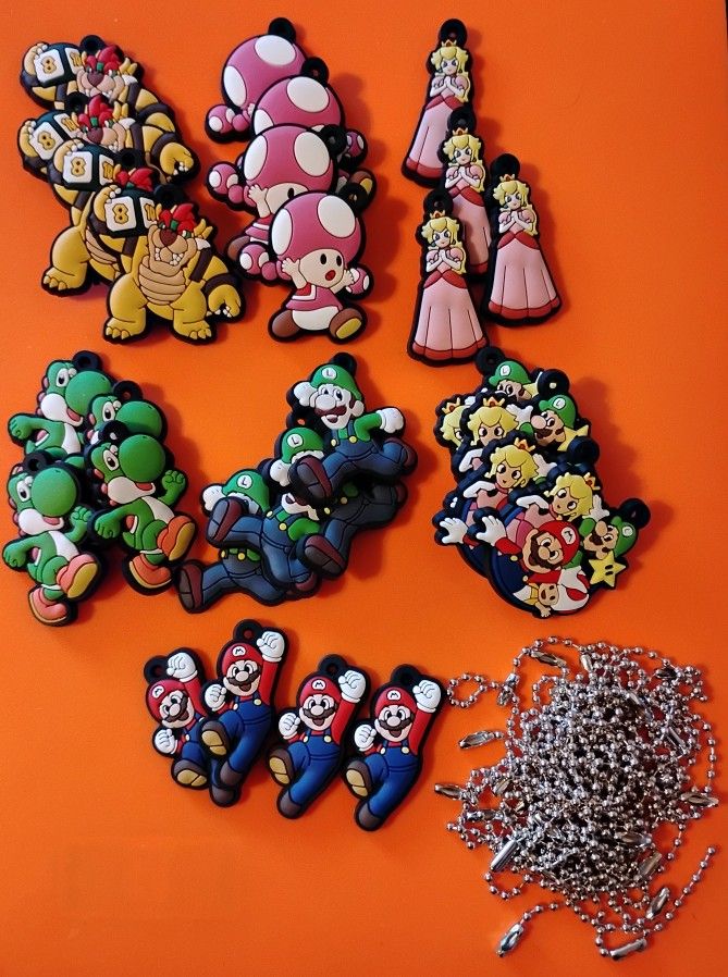 Super Mario Keychain lot of 28