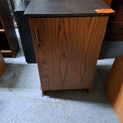 Cabinet, 30" X 19" X 16.5", 2 Shelves