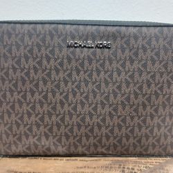 Michael Kors Jet Set Black And Brown Crossbody Bag