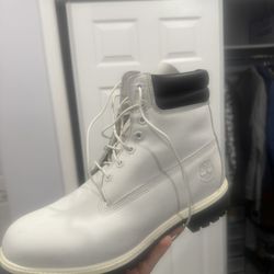 White Timberland Size 10 Men’s Only Used Once 