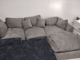 Sectional couch