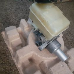 91 Ford Astrostar Van Master Cylinder Revibishs  175.00