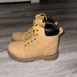 Boots Size 7