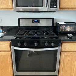 Maytag Microwave 