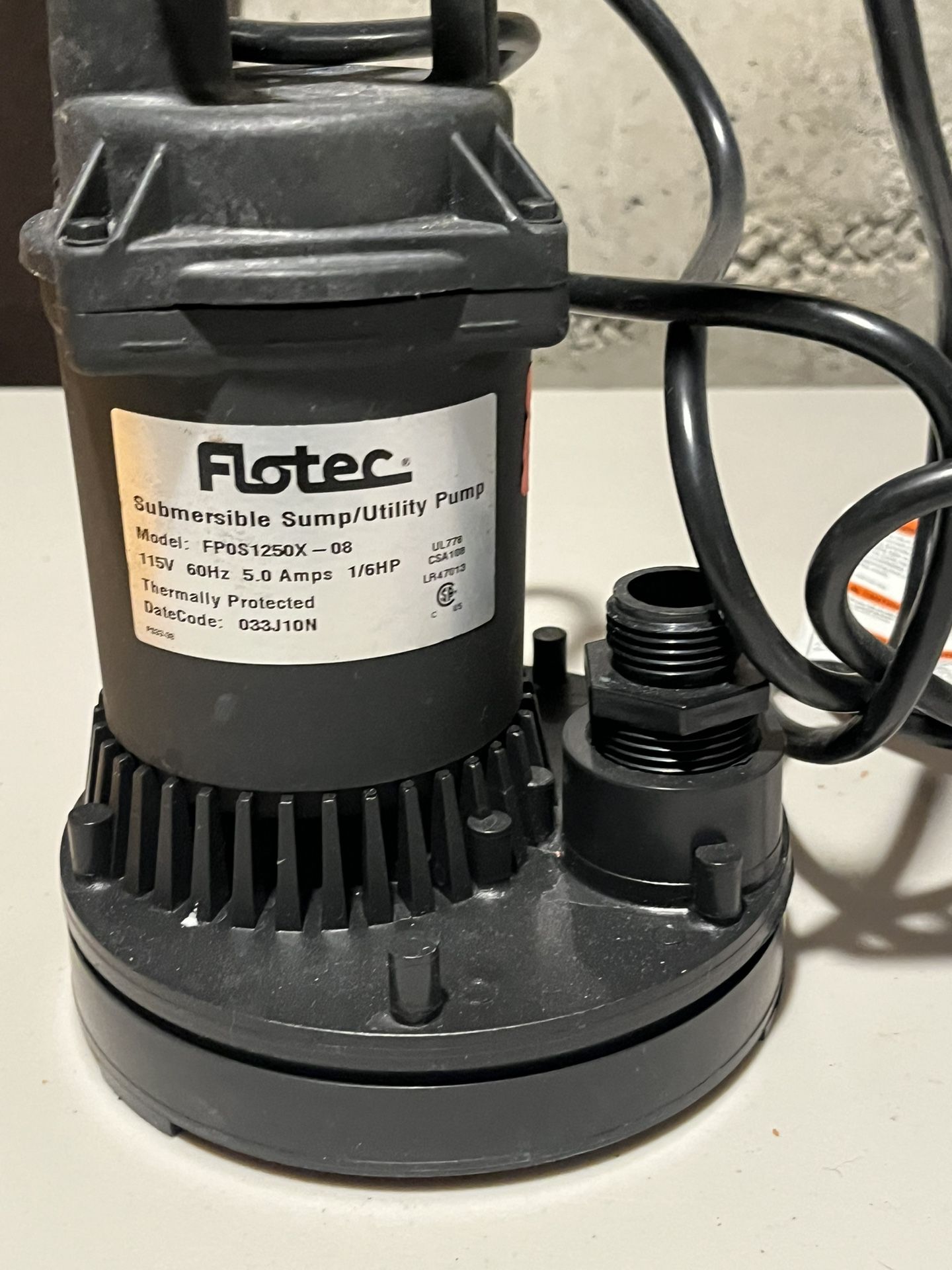 Flores Utility Pump