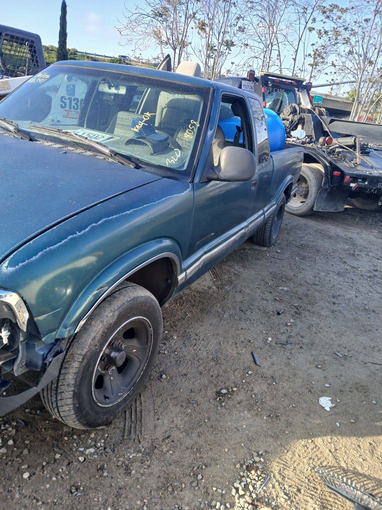 Chevy S10  Parts  1997