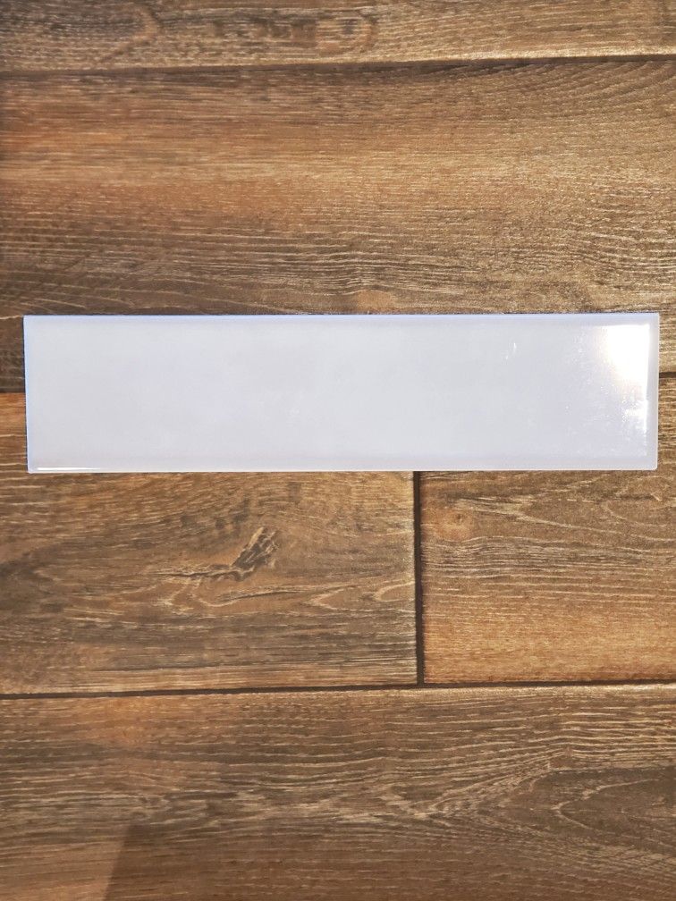 Canvas La Belle Air Polished Ceramic Tile