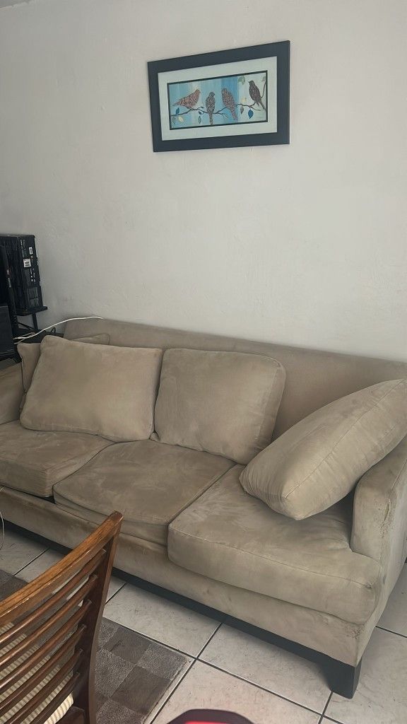 Couch Free