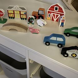 Melissa Doug Town / Farm Misc Set