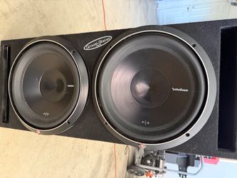 Rockford Fosgate P3 Dual Subwoofer Box
