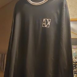 ⭐️NEW w/ TAGS ***ARMANI EXCHANGE*** T-SHiRT ((Size L))