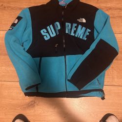 SUPREME x NORTH FACE JACKET 