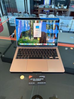 Apple 13” MacBook Air M1 Chip 8GB Ram 512SSD! 90 day warranty! Financing available!