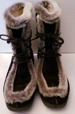 Eskipades womens boot 8M fur warm EUC