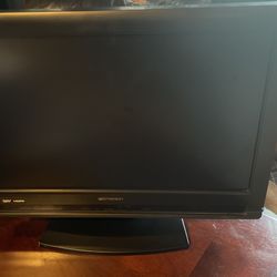 Emerson Color Tv 20 Inches In Excellent Condition