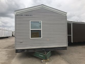 2017 16x64 Manufactured home. Barely lived in