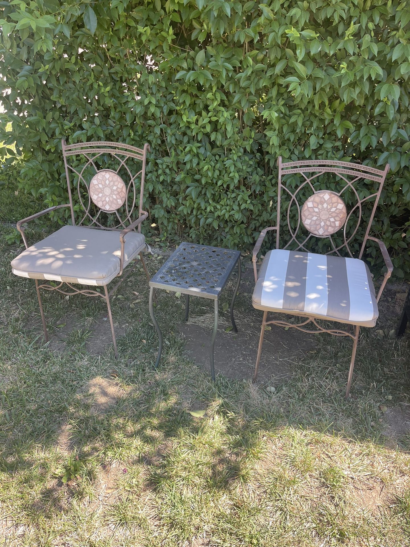 Patio Chairs And Table Set