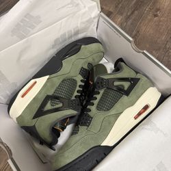Jordan 4 Retro OG SP Undefeated