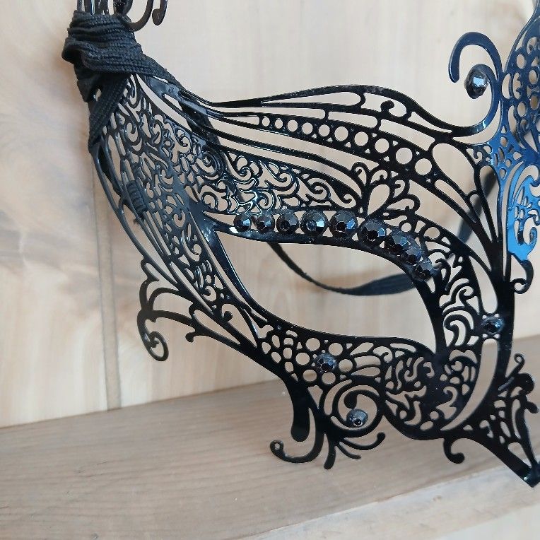 Beauty Opera Mask