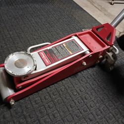 Craftsman 2 1/2-ton jack Strong