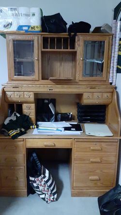 Like new 3 piece desk