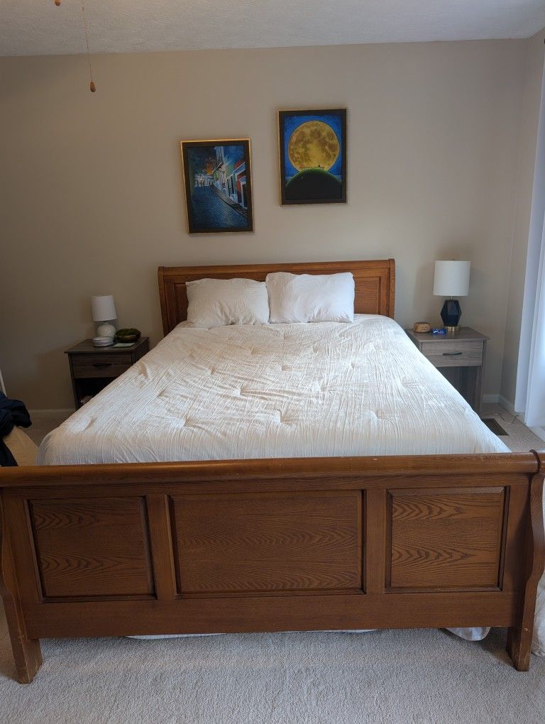 Antique Wooden Queen Sized Bedframe
