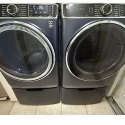 Premium GE Smart Front-Load Washer & Dryer & Pedestals - $1,250 (Chatsworth)