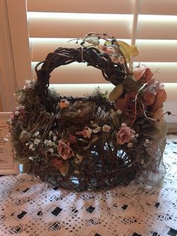 Decor basket