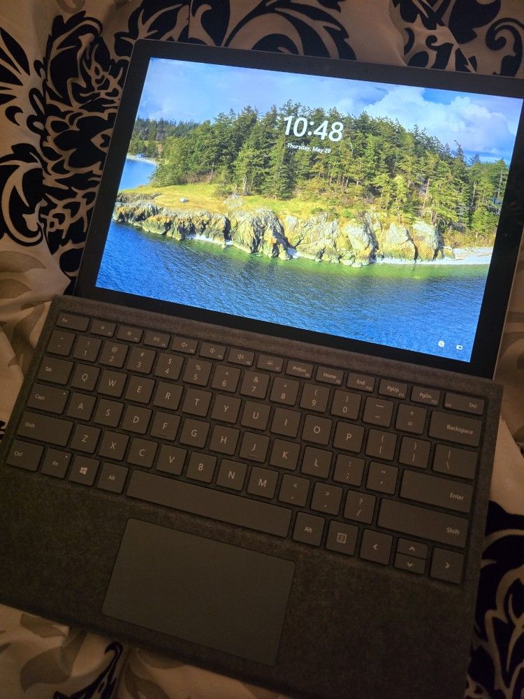 Microsoft Surface Pro 7
